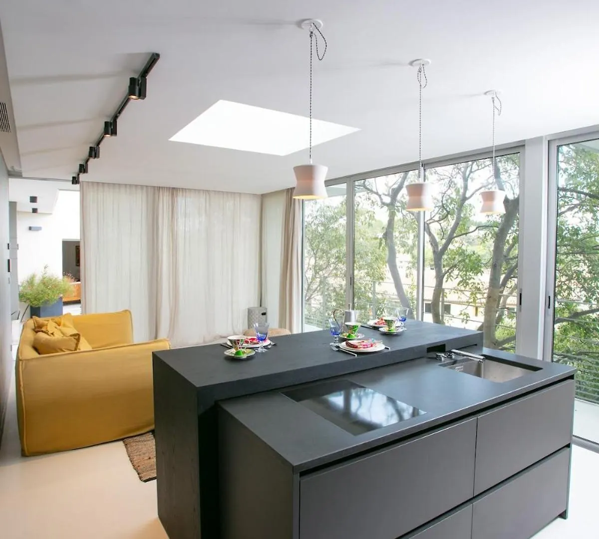 Cocon Luxe Vue Balcon Sauna Jacuzzi Piscine Villeneuve-les-Avignon Apartment
