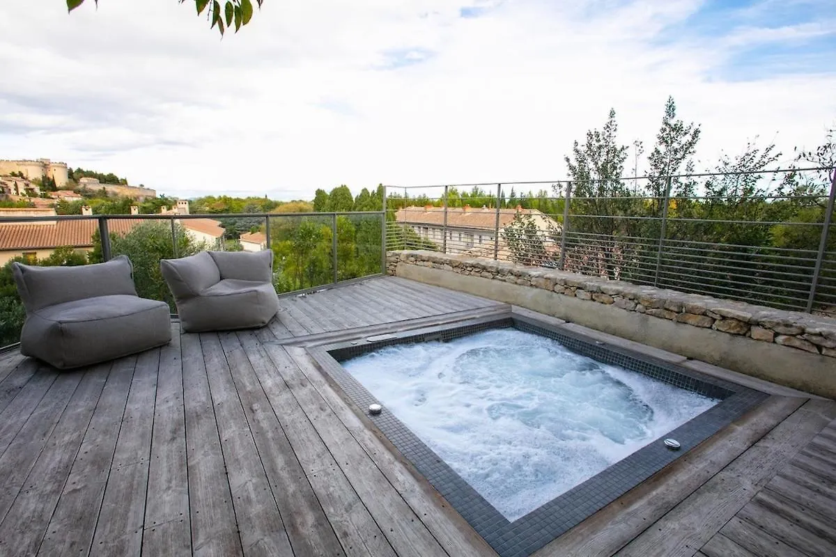 Cocon Luxe Vue Balcon Sauna Jacuzzi Piscine Villeneuve-les-Avignon